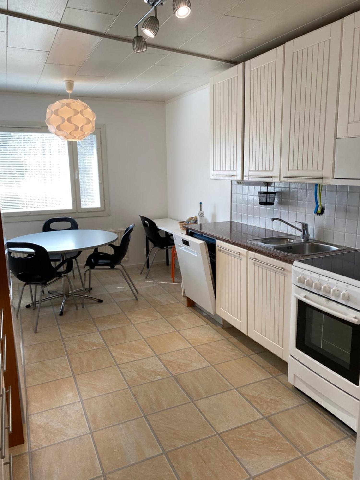 Feriehus Big Duplex, 15min To Or Naantali Turku